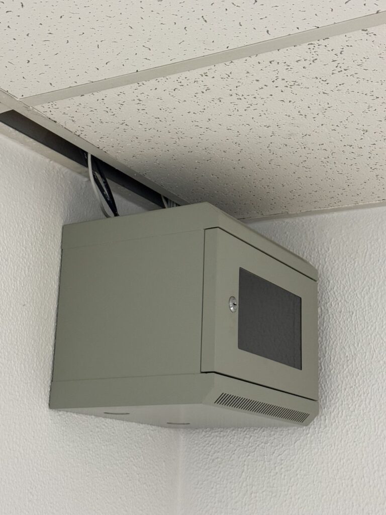 Kamery przemysłowe z podłączeniem do systemu zarządzania 