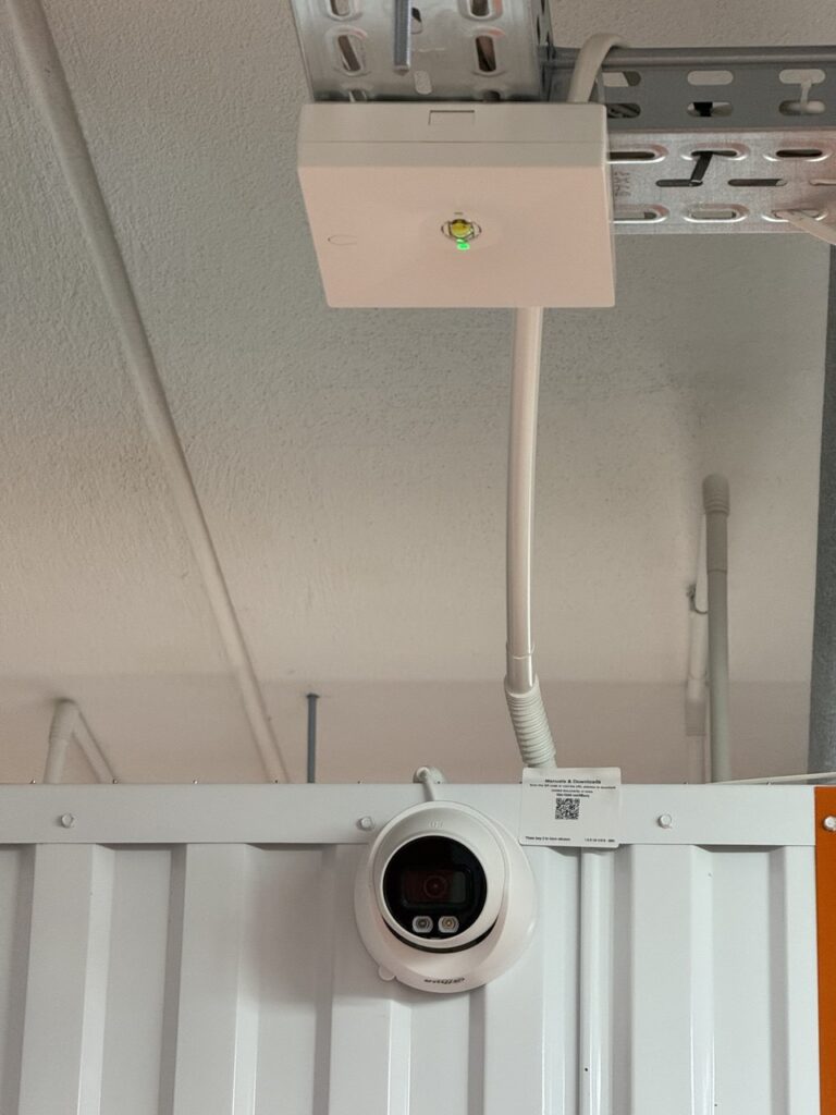 Instalacja kamer IP w zakładzie produkcyjnym 