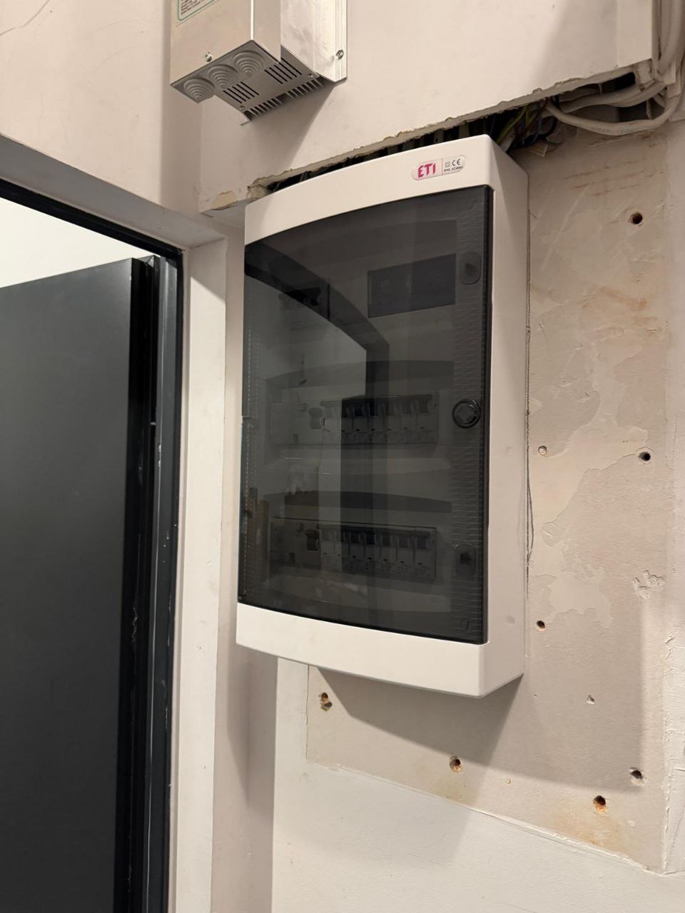Modernizacja starej rozdzielnicy elektrycznej
